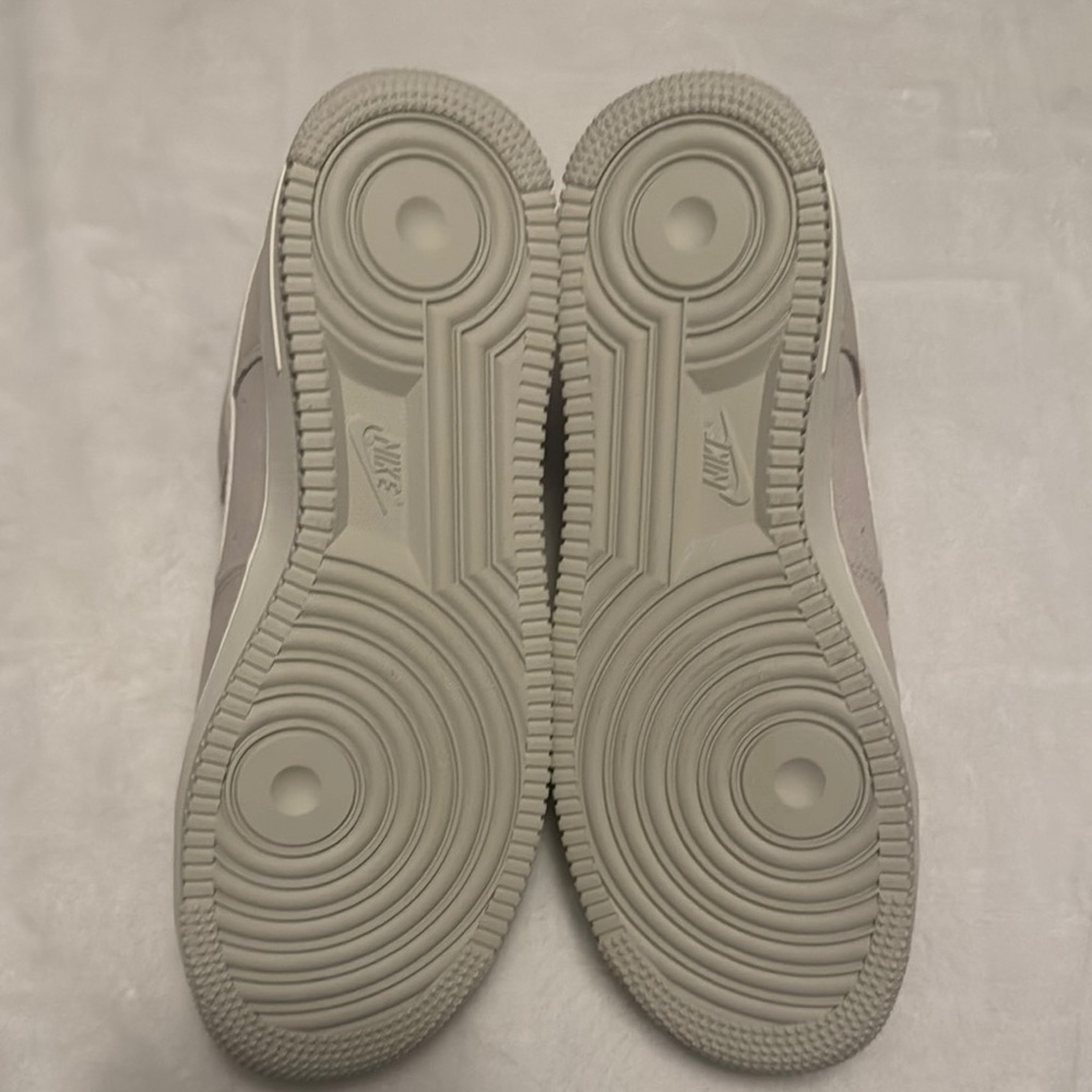Nike WMNS Air Force 1 LO ‘07 Sneakers - Picture 4 of 6
